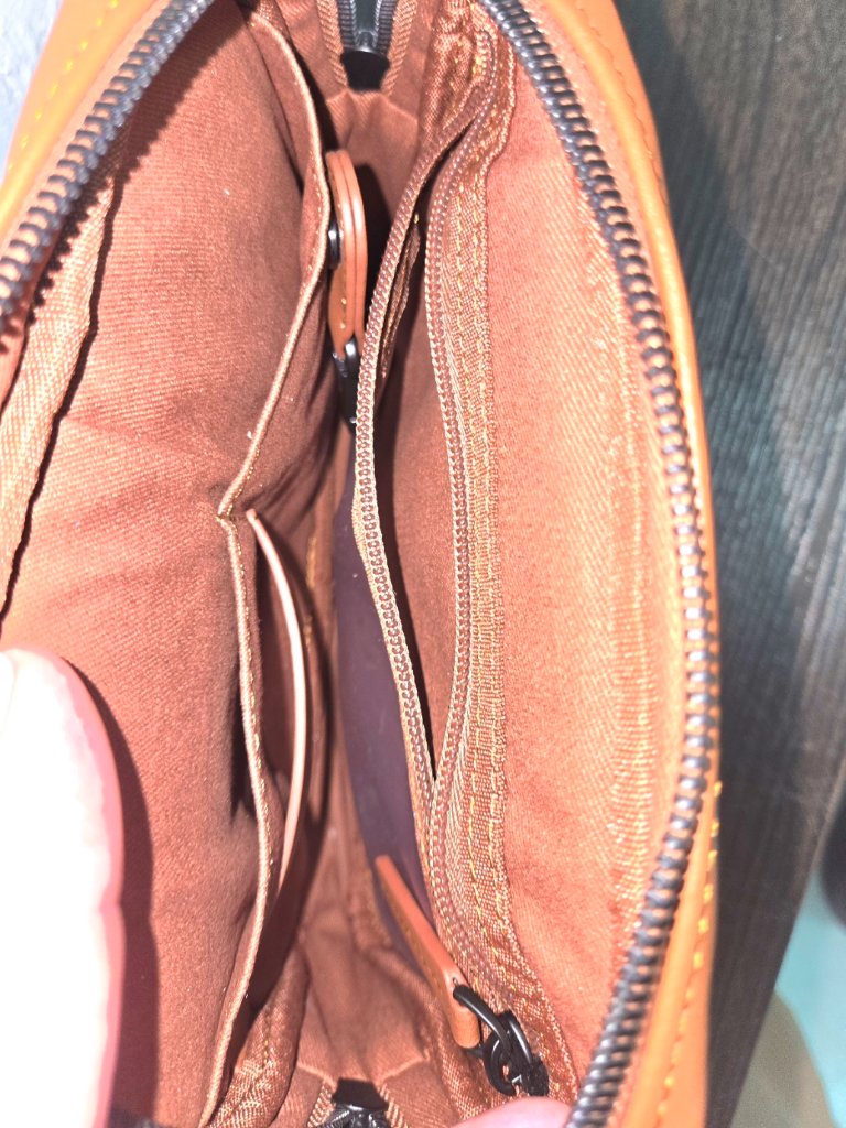 Monos Metro Vegan Leather Cosmetic Toiletry Case Saddle Tan Travel Bag Euc — image 2 of 8